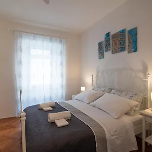 Ttapartmani Pola